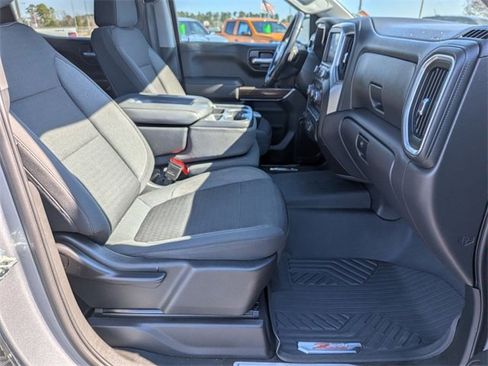 Used 2021 Chevrolet Silverado 1500 RST image 35