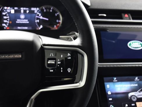 Used 2023 Land Rover Range Rover Velar R-Dynamic S image 30
