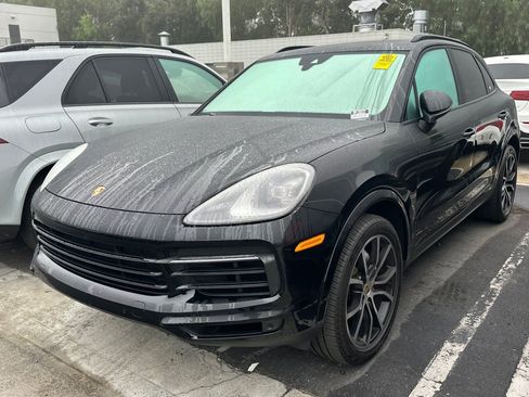 Used 2019 Porsche Cayenne image 2