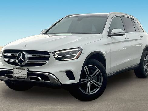 Used 2021 Mercedes-Benz GLC 300 4MATIC image 3