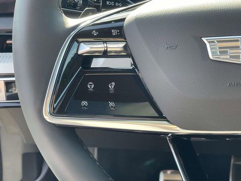 New 2026 Cadillac Optiq Sport 1 image 24