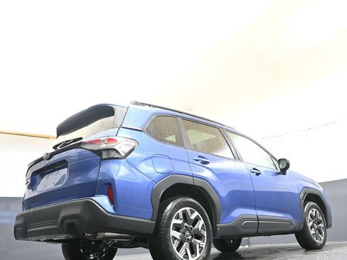 Used 2026 Subaru Forester Premium AWD/4WD image 33