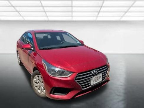 Used 2021 Hyundai Accent SE FWD image 1