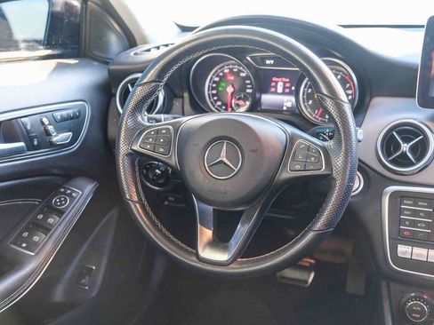 Used 2019 Mercedes-Benz GLA 250 4MATIC image 17
