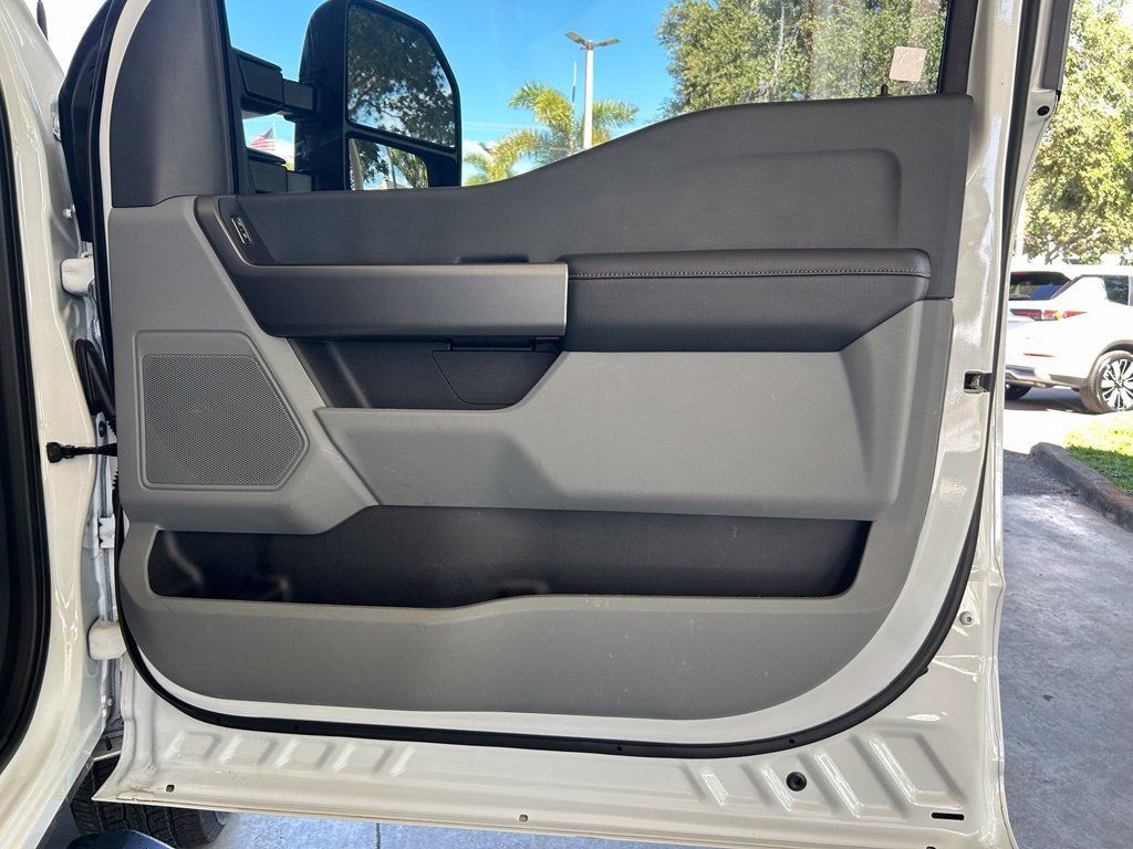Used 2026 Ford F250 XLT AWD/4WD image 29