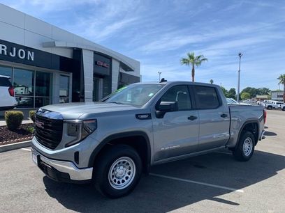 Used 2025 GMC Sierra 1500 Pro w/ Pro Value Package