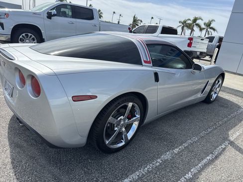 Used 2010 Chevrolet Corvette Coupe w/ Preferred Equipment Group image 4