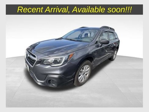 Used 2019 Subaru Outback 2.5i AWD/4WD image 1