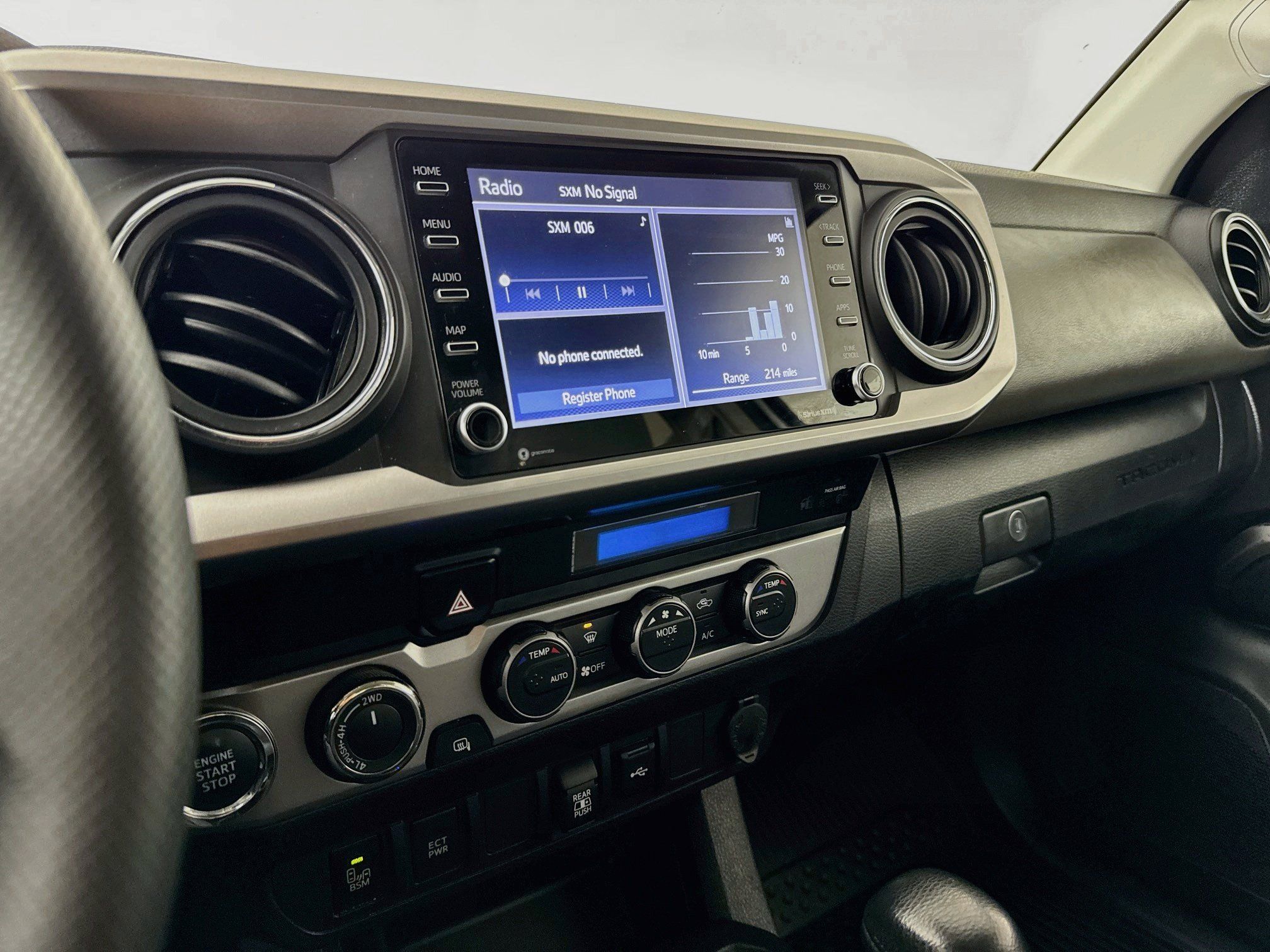 Used 2023 Toyota Tacoma SR5 w/ Technology Package AWD/4WD image 17
