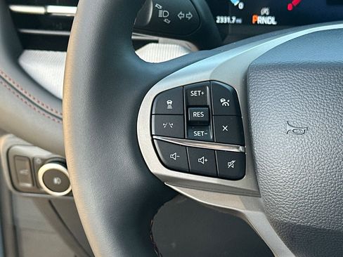 New 2025 Ford Explorer Active w/ Active Comfort Package image 48