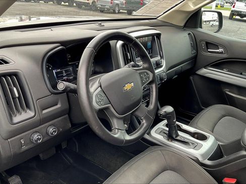 Used 2018 Chevrolet Colorado LT AWD/4WD image 15