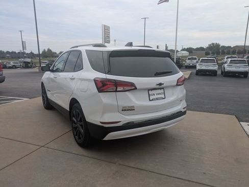 Used 2023 Chevrolet Equinox RS image 4
