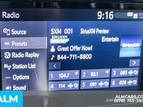 Used 2021 Toyota Highlander XLE image 38