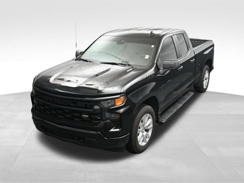 Used 2025 Chevrolet Silverado 1500 Custom RWD image 18