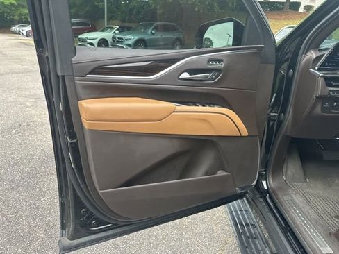 Used 2021 Cadillac Escalade ESV Sport w/ Driver Assist Tech Package AWD/4WD image 15