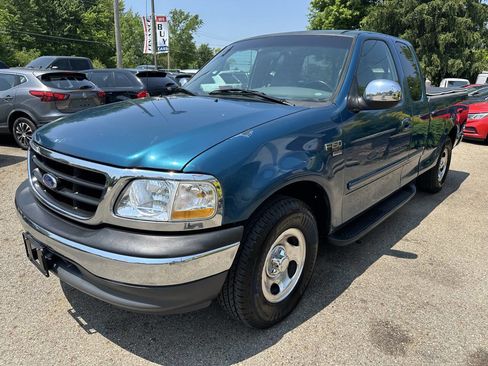 Used 2000 Ford F150 XLT image 2