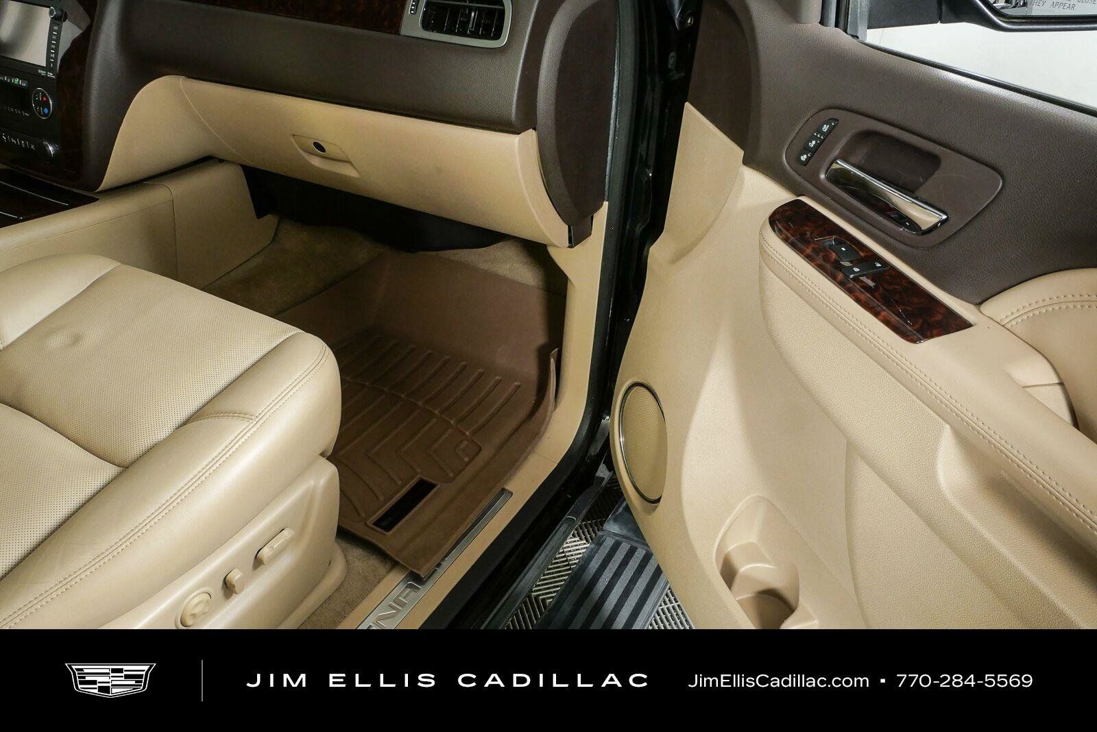 Used 2014 GMC Yukon XL Denali RWD image 22