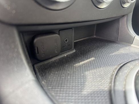 Used 2013 MAZDA MX-5 Miata Club image 6