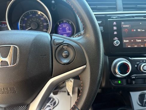 Used 2018 Honda Fit Sport image 22