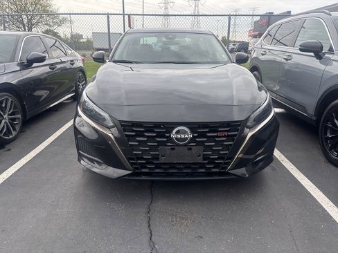 Used 2024 Nissan Altima 2.5 SR FWD image 1