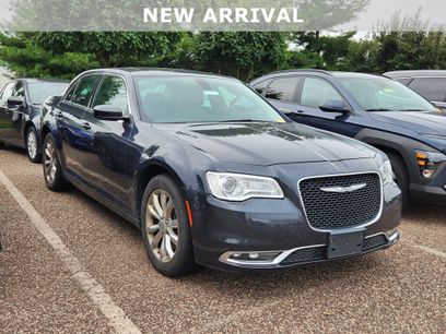 Used 2016 Chrysler 300 Limited w/ Driver Convenience Group