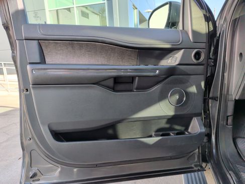 Used 2019 Ford Expedition Limited w/ Equipment Group 302A image 14
