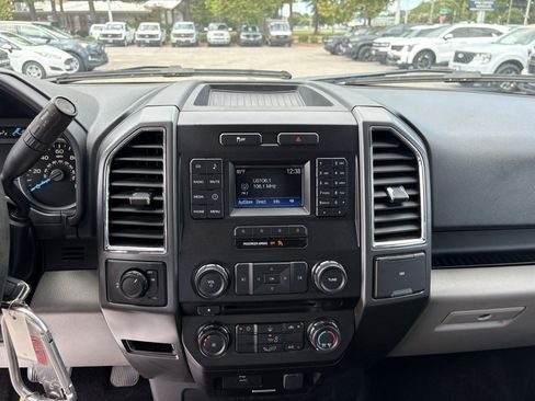 Used 2016 Ford F150 XLT RWD image 13