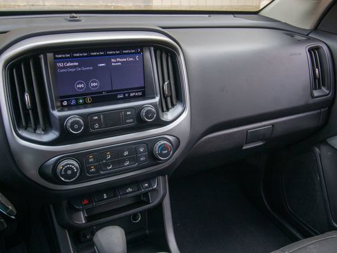 Used 2022 Chevrolet Colorado LT AWD/4WD image 24
