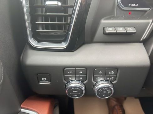 Used 2026 GMC Sierra 1500 Denali Ultimate AWD/4WD image 28