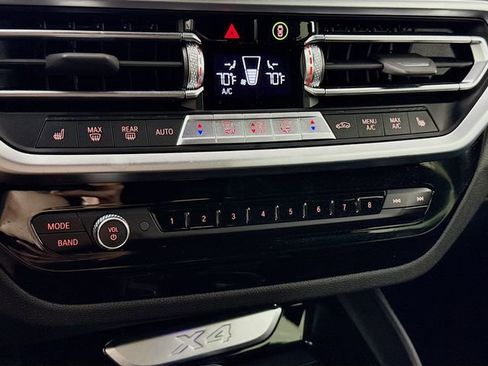 Used 2022 BMW X4 xDrive30i w/ Convenience Package image 16