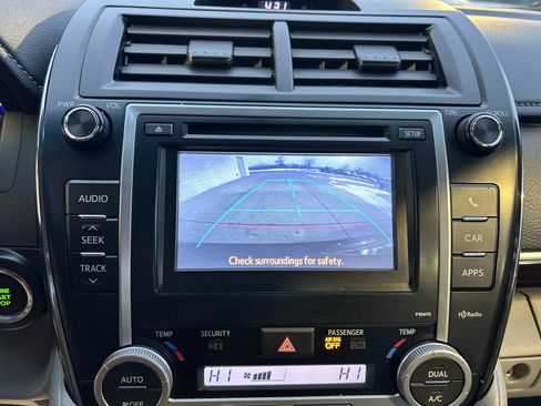 Used 2013 Toyota Camry XLE image 27