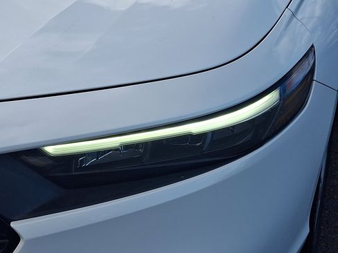 Used 2023 Honda Accord LX image 9