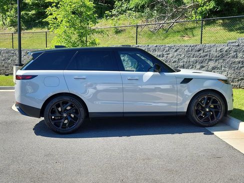 Used 2023 Land Rover Range Rover Sport SE AWD/4WD image 11