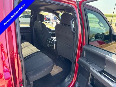 Used 2017 Ford F150 XLT w/ Equipment Group 302A Luxury AWD/4WD image 16