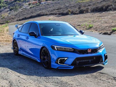 Used 2024 Honda Civic Sport image 3