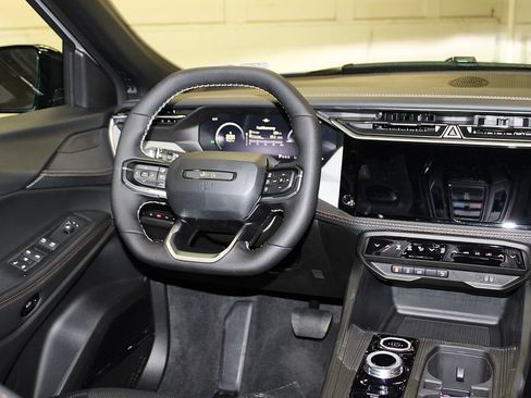 New 2026 Jeep Cherokee Limited AWD/4WD image 13