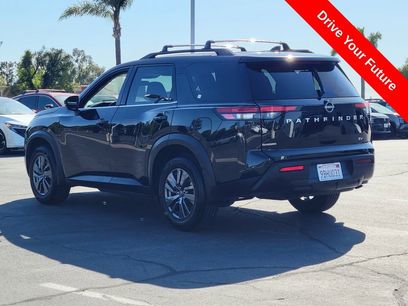 Used 2022 Nissan Pathfinder SV