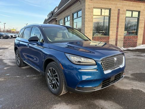 Used 2020 Lincoln Corsair Sport Utility 4D w/ Equipment Group 101A image 3