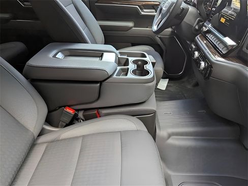 New 2026 GMC Sierra 1500 Elevation image 23