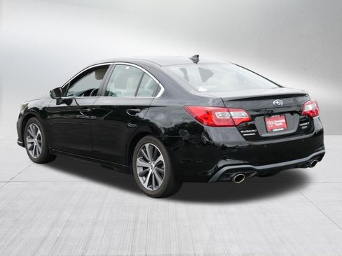 Used 2018 Subaru Legacy 3.6R Limited AWD/4WD image 5