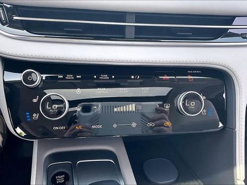 New 2027 INFINITI QX60 Luxe w/ Cargo Package AWD/4WD image 32