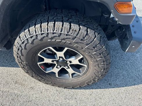 Used 2021 Jeep Wrangler Unlimited Rubicon AWD/4WD image 4