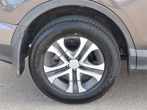 Used 2017 Toyota RAV4 LE image 29