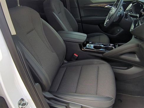 Used 2022 Buick Envision Preferred image 26