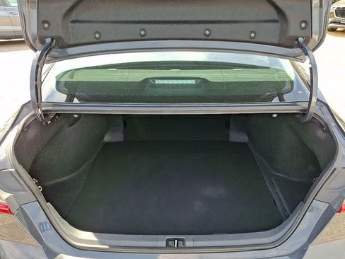 Used 2025 Toyota Camry LE FWD image 30