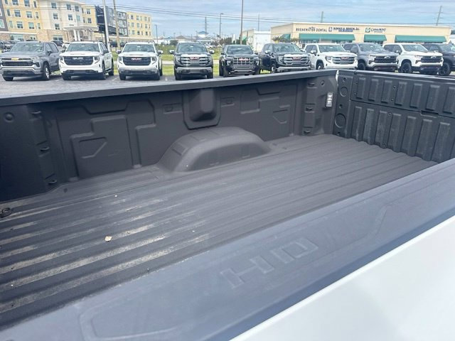 Used 2022 GMC Sierra 3500 SLE w/ SLE Convenience Package AWD/4WD image 9