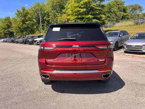 Used 2025 Jeep Grand Cherokee Summit AWD/4WD image 4