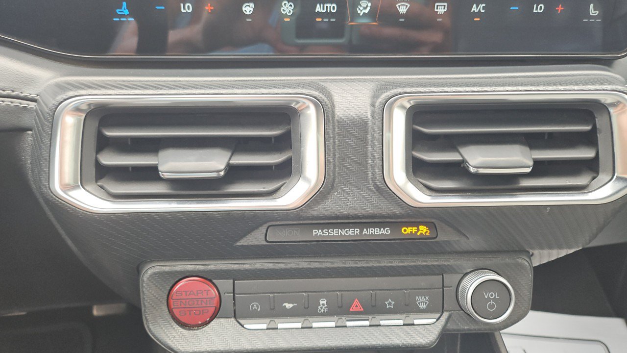 Used 2024 Ford Mustang Premium RWD image 19
