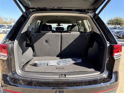 Certified 2025 Volkswagen Atlas SE image 23