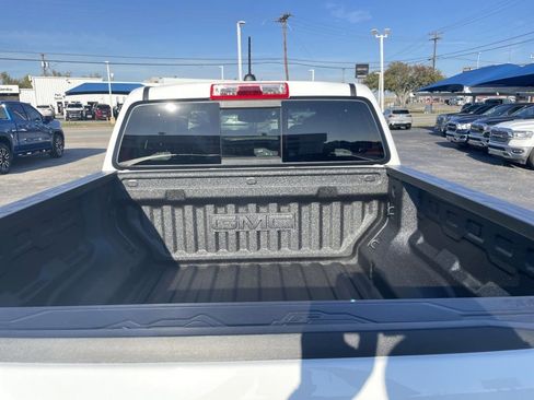 New 2026 GMC Canyon Elevation w/ Convenience Package image 23